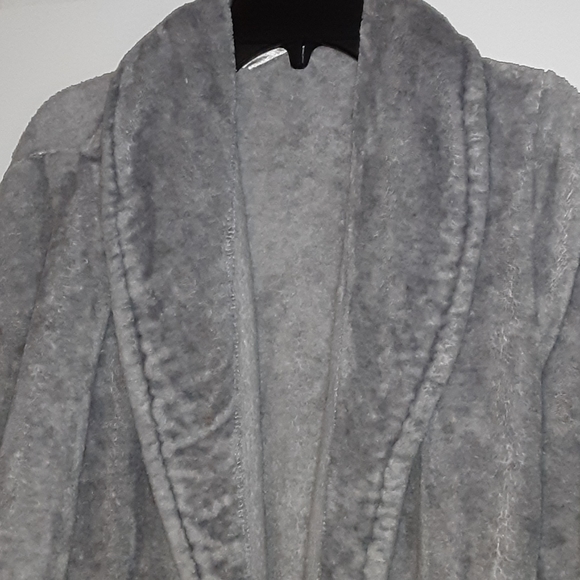 Fleece Robe - Picture 2 of 3